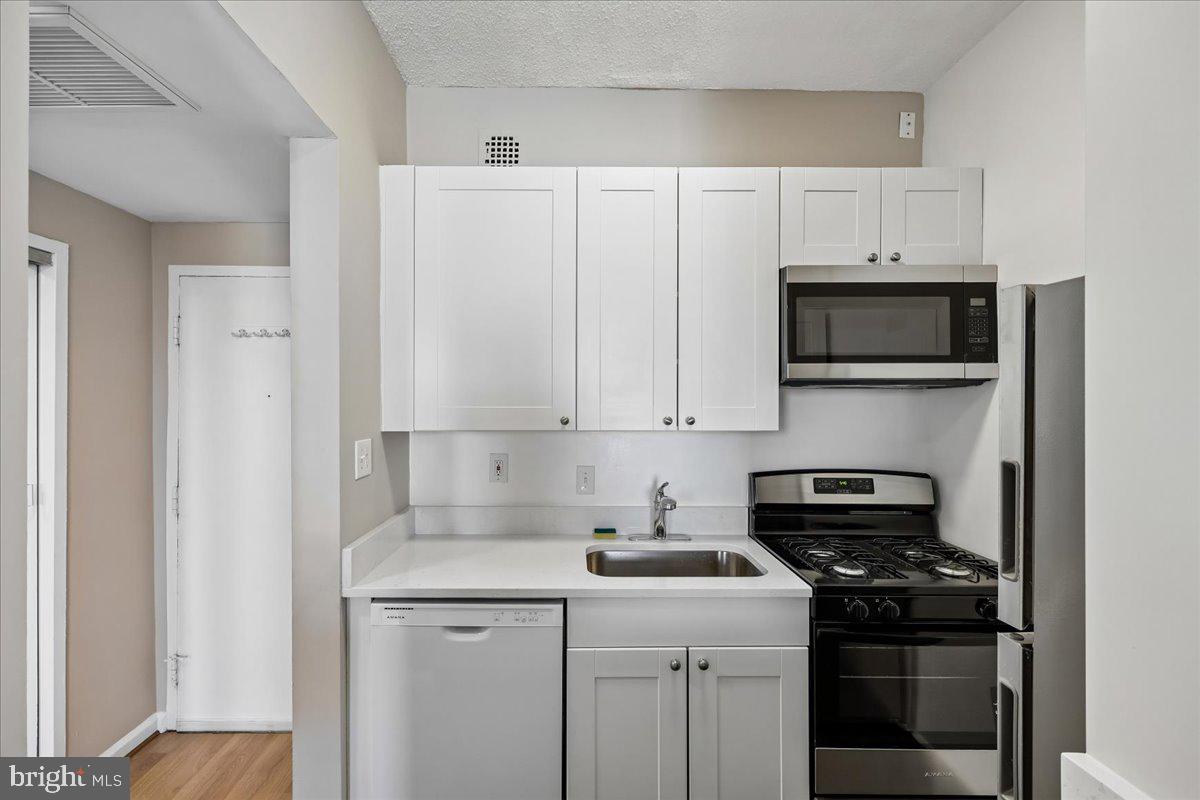 1851 Nw Columbia Rd Nw #401 Property Photo 8
