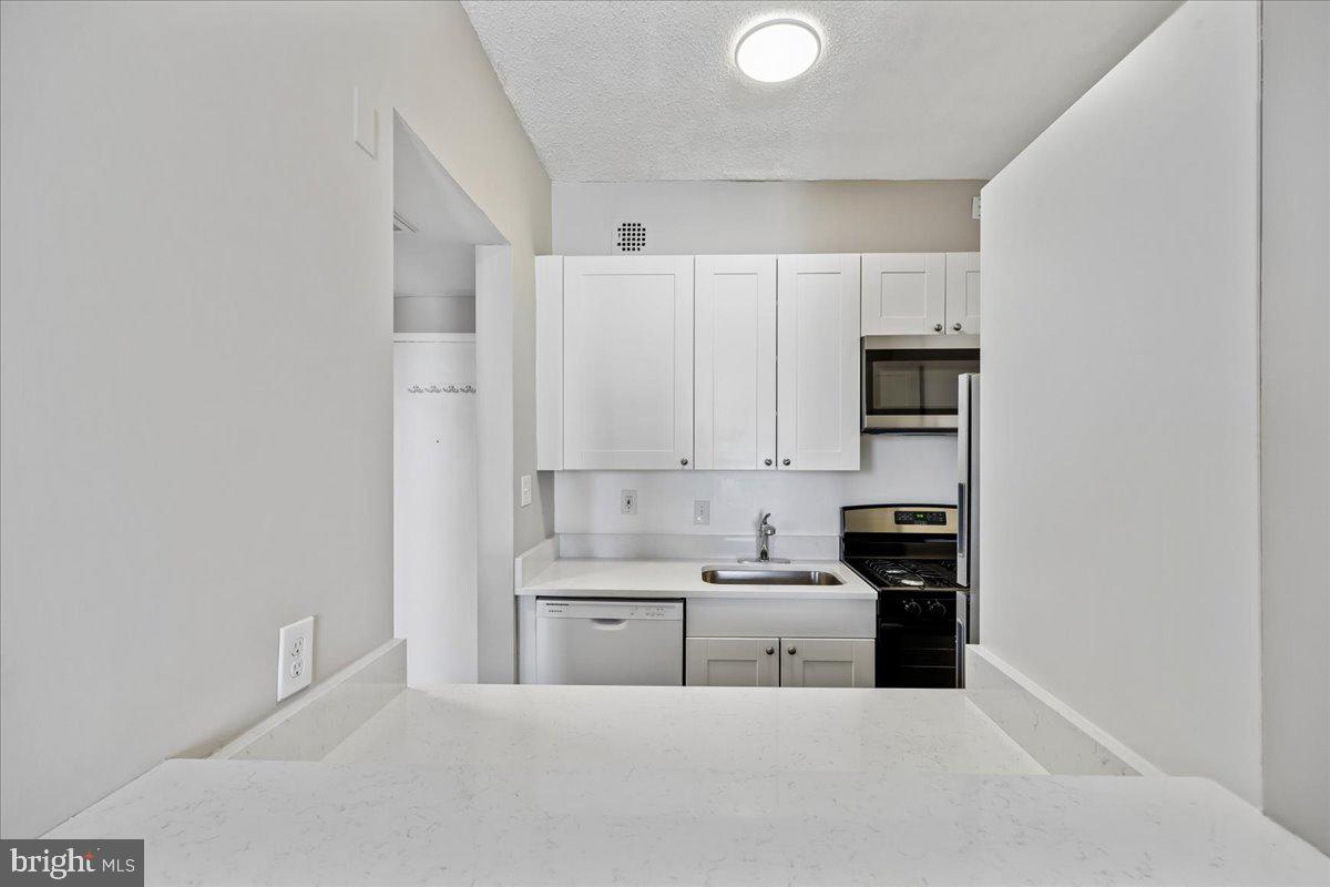 1851 Nw Columbia Rd Nw #401 Property Photo 10