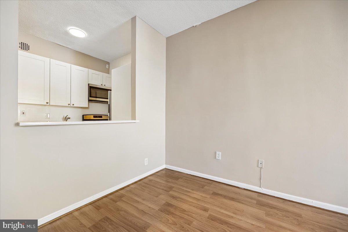 1851 Nw Columbia Rd Nw #401 Property Photo 12