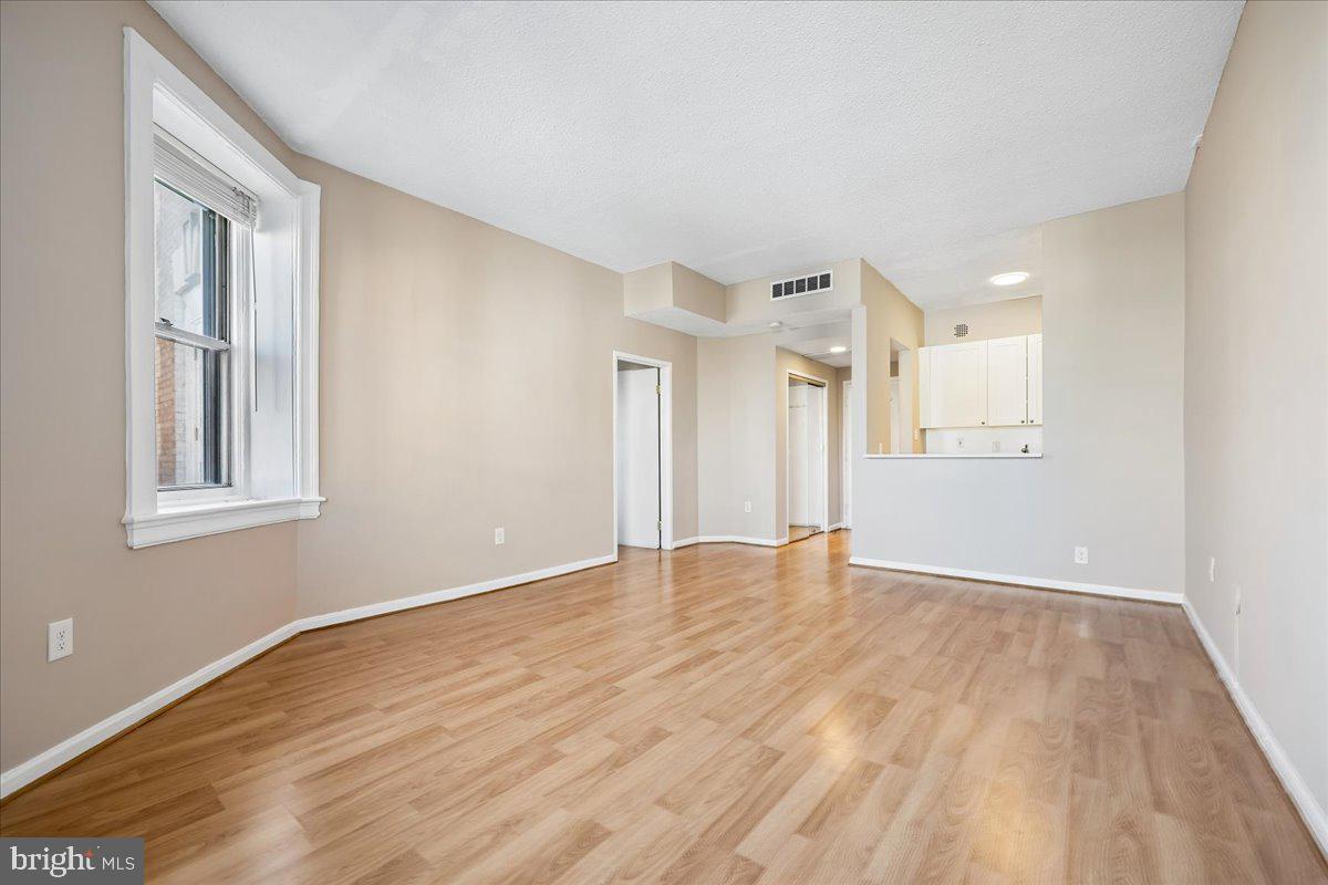 1851 Nw Columbia Rd Nw #401 Property Photo 13