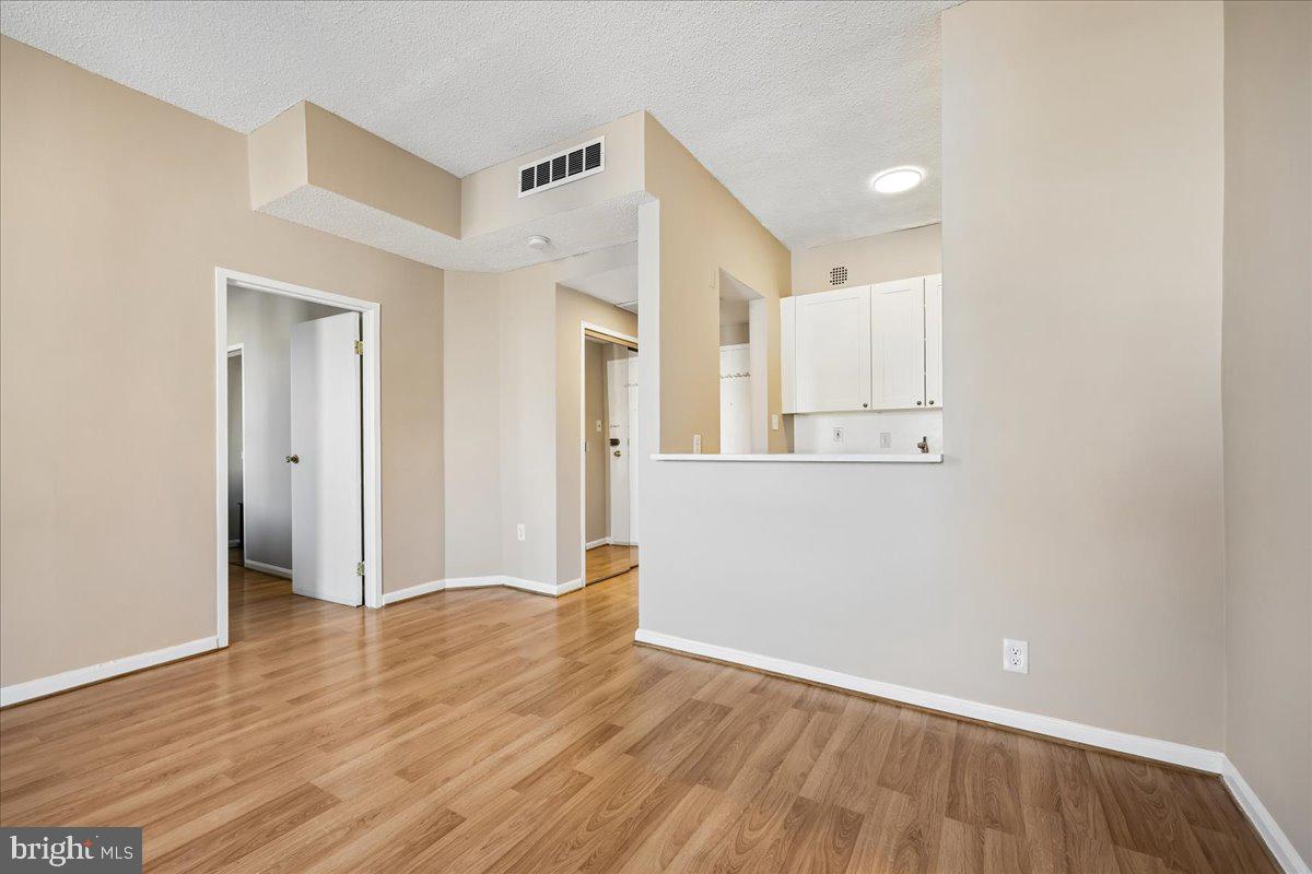 1851 Nw Columbia Rd Nw #401 Property Photo 16