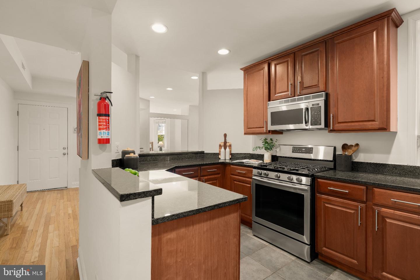 1826 13th St Nw #2 Property Photo 10