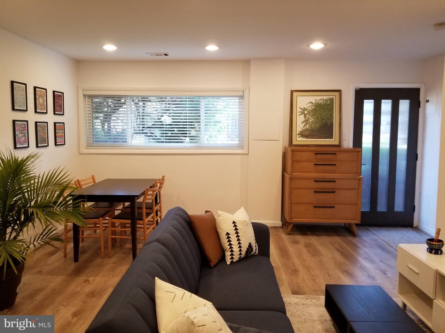 4601 6th St Se #b Property Photo 11