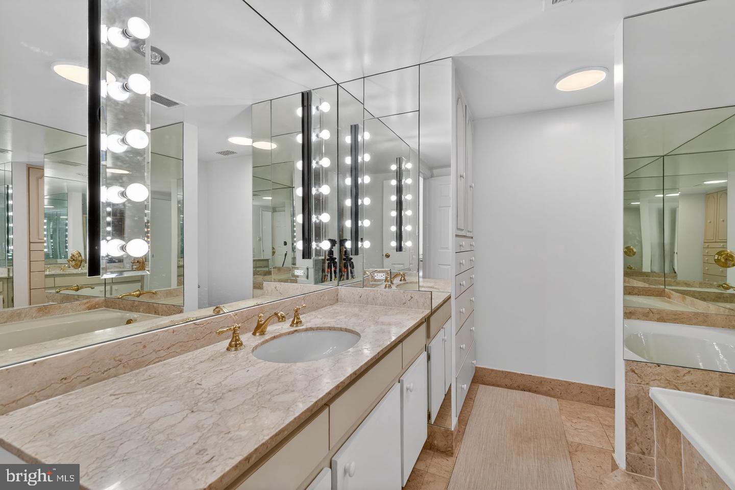 4200 Massachusetts Ave Nw #402 Property Photo 11