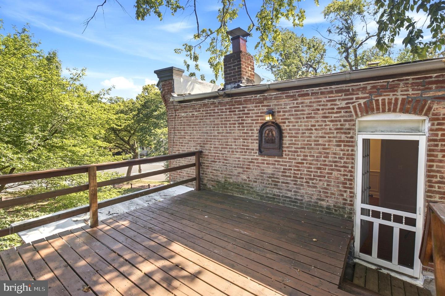 820 North Carolina Ave Se Property Photo 33