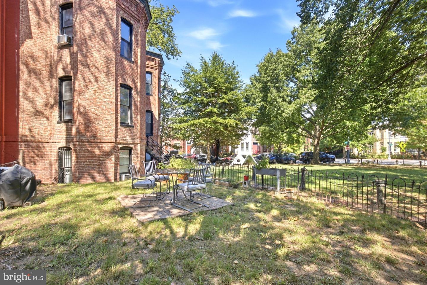 820 North Carolina Ave Se Property Photo 62
