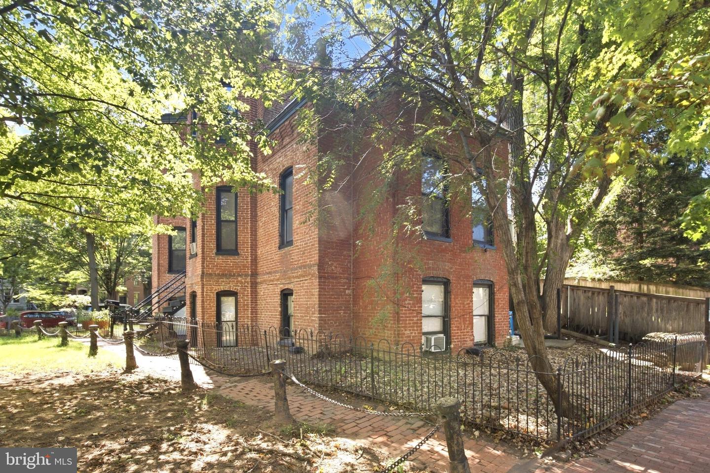820 North Carolina Ave Se Property Photo 64