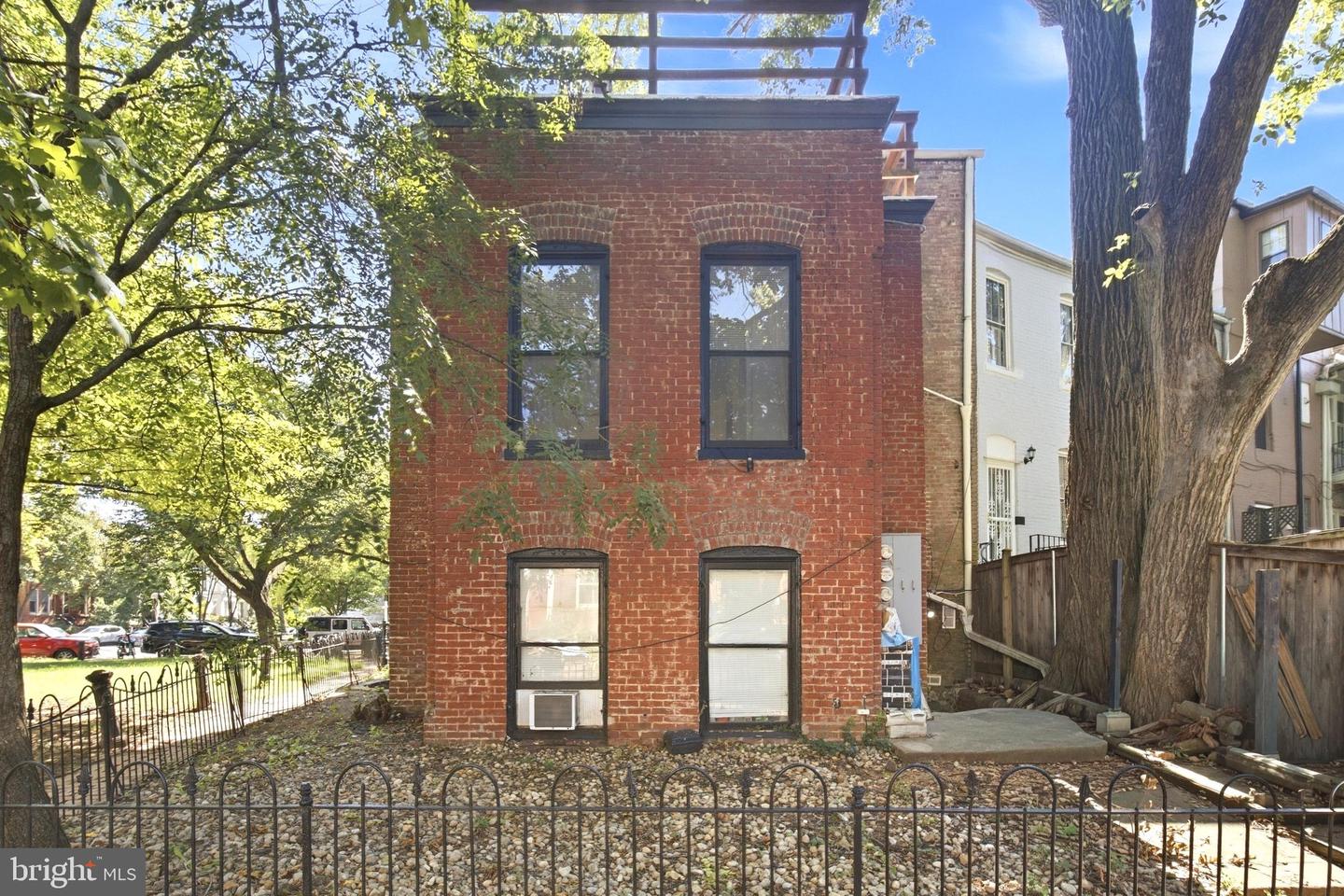 820 North Carolina Ave Se Property Photo 65