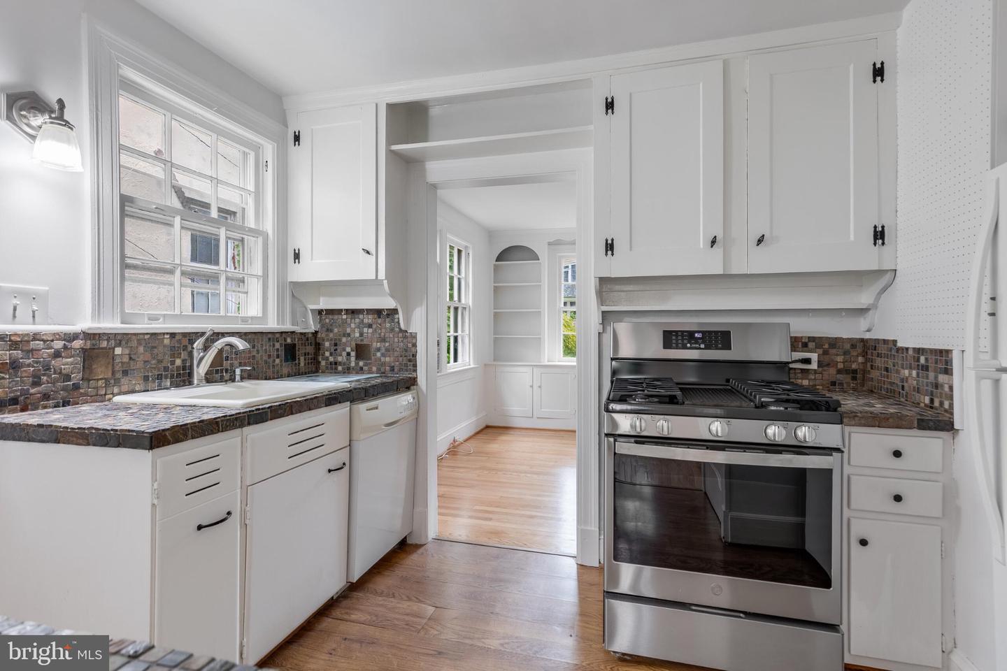 4215 Chesapeake St Nw Property Photo 10