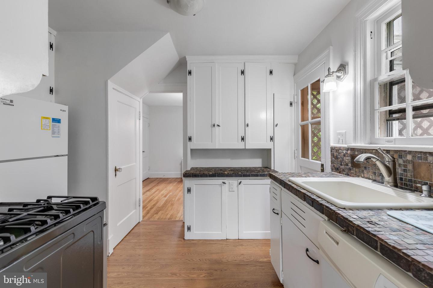 4215 Chesapeake St Nw Property Photo 11