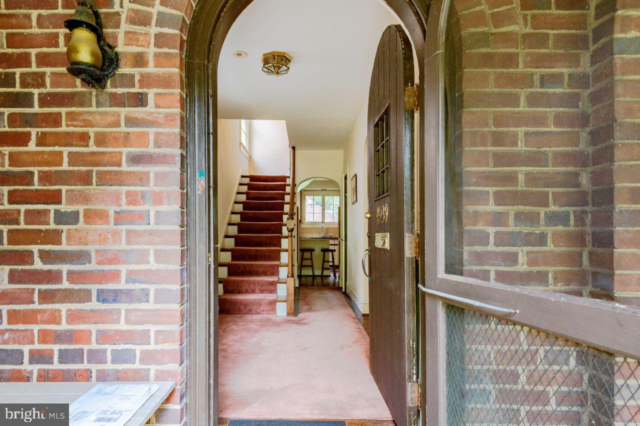 4939 Massachusetts Ave Nw Property Photo 3