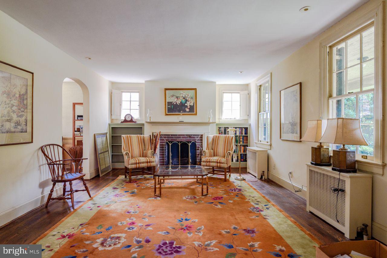 4939 Massachusetts Ave Nw Property Photo 4