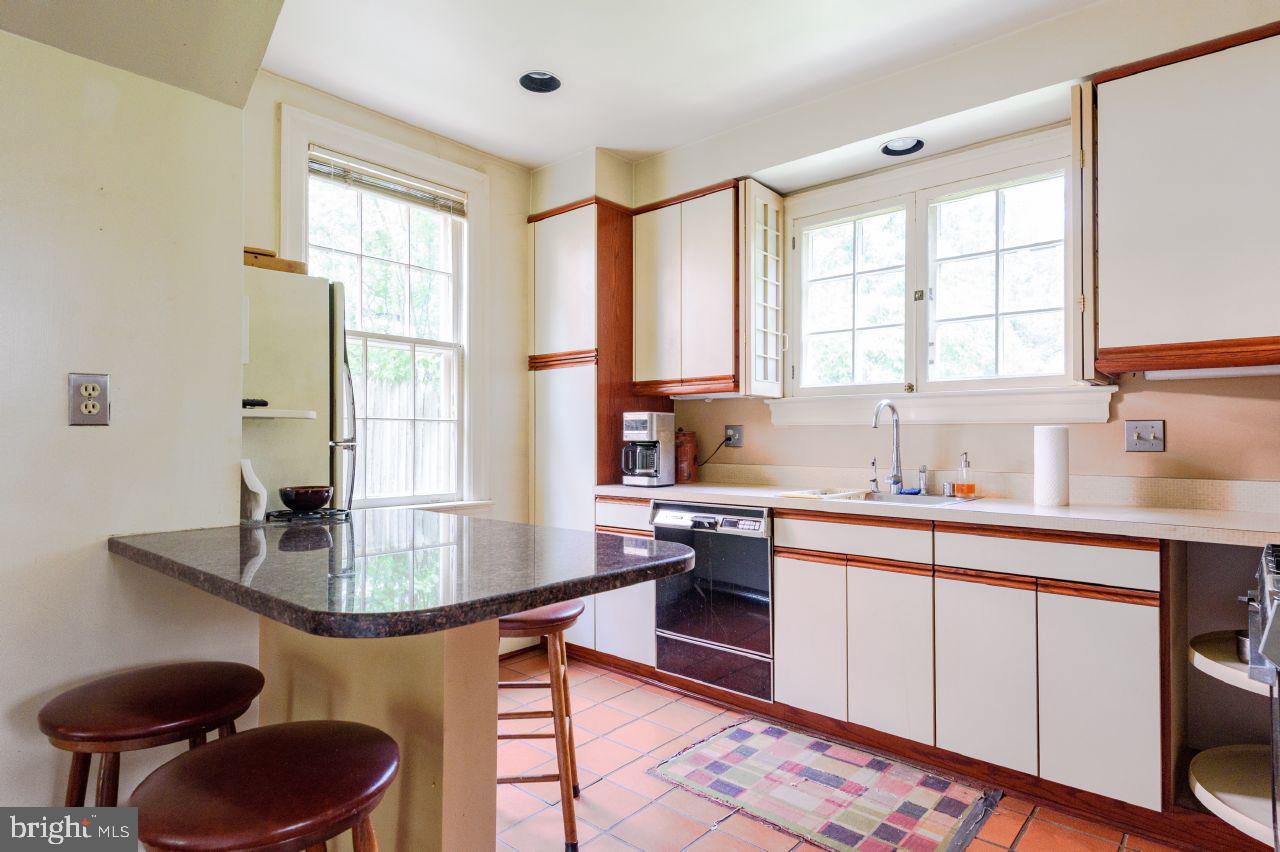 4939 Massachusetts Ave Nw Property Photo 7