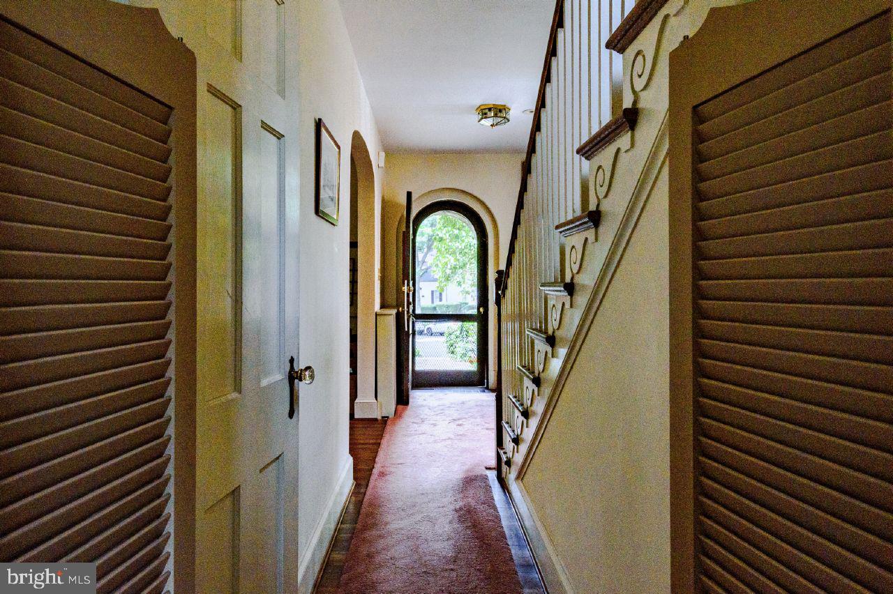 4939 Massachusetts Ave Nw Property Photo 8
