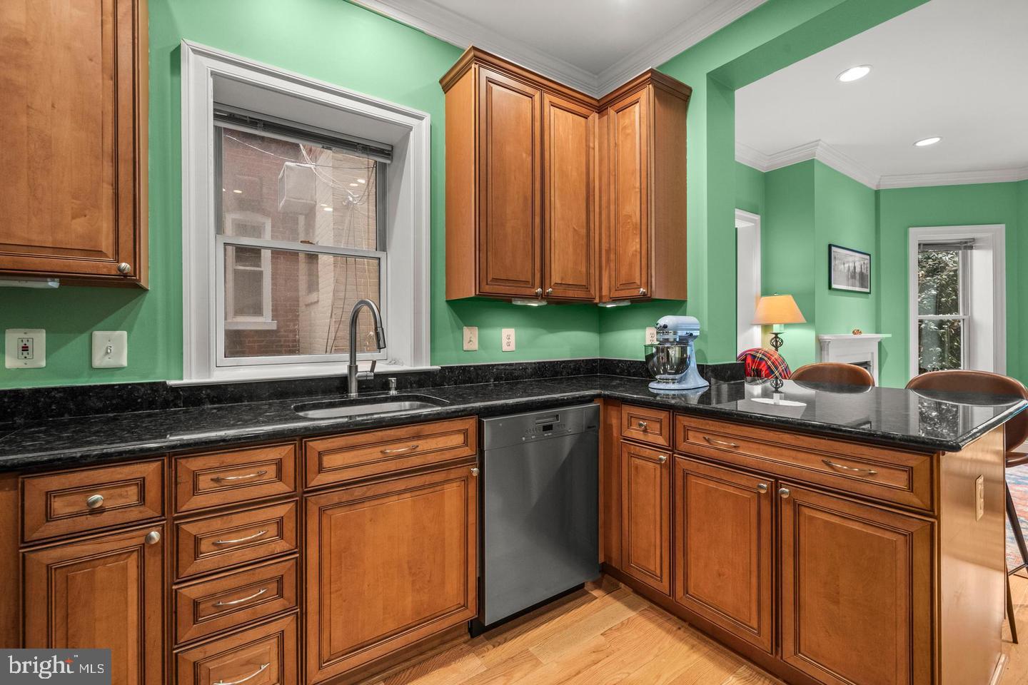 DCDC2282252 Property Photo 10
