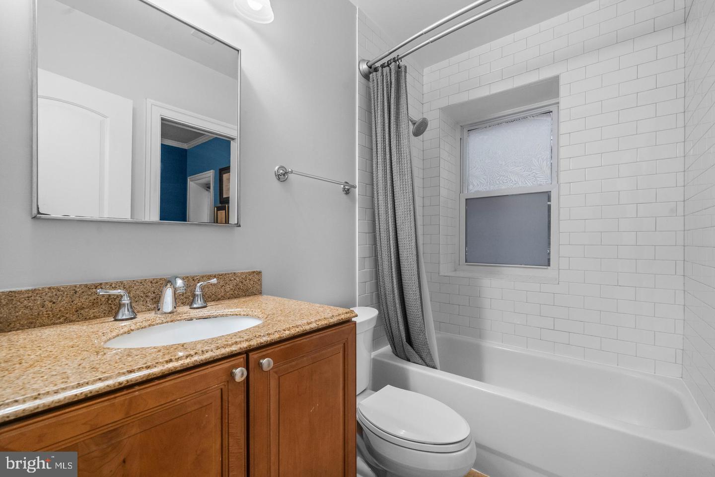 DCDC2282252 Property Photo 19