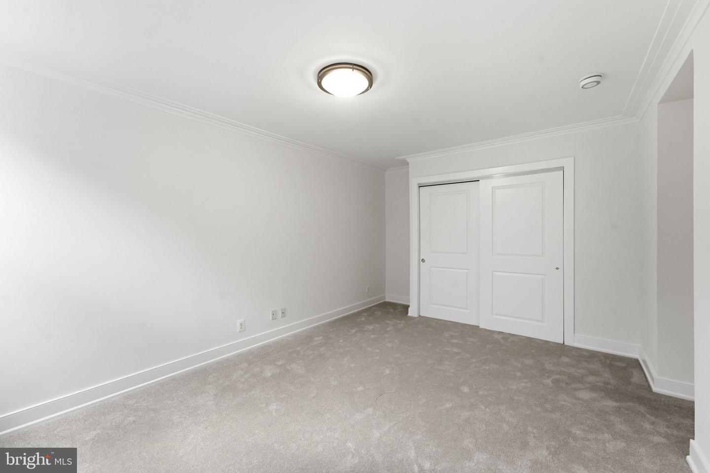 14 S St Ne #302 Property Photo 19