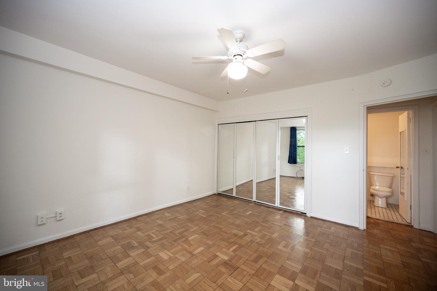 2500 Q Nw #506 Property Photo 10
