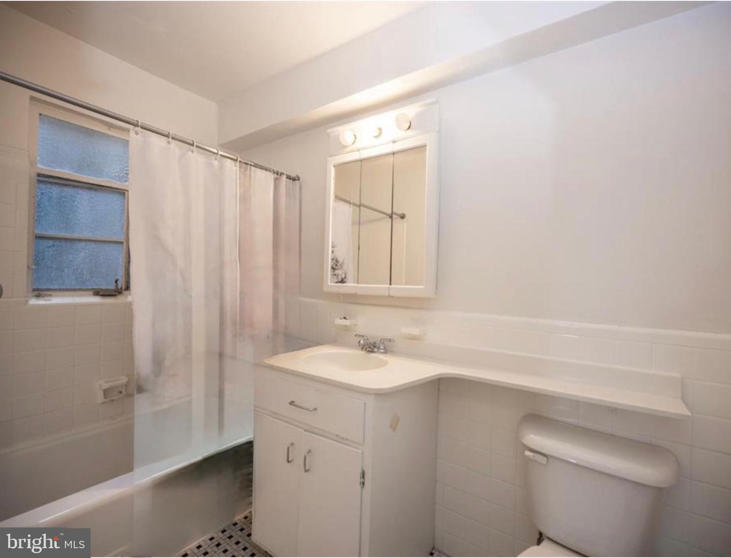 2500 Q Nw #506 Property Photo 11