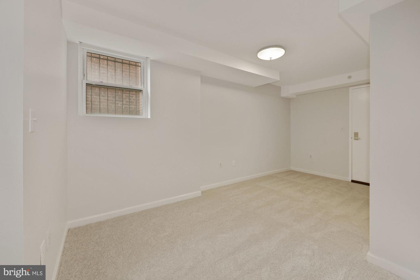 1458 Columbia Rd Nw #108 Property Photo 17