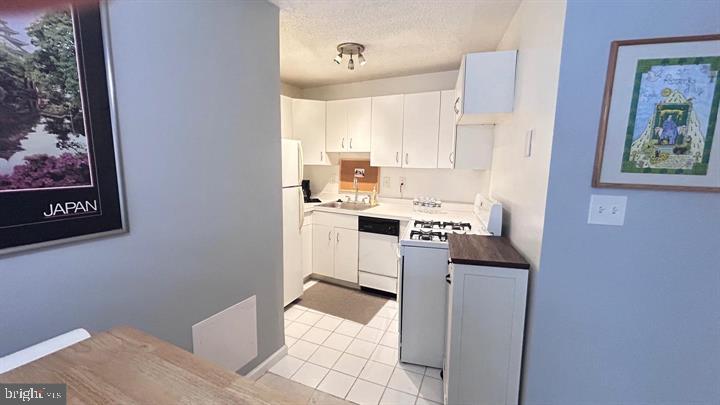 1239 Vermont Nw #204 Property Photo 14