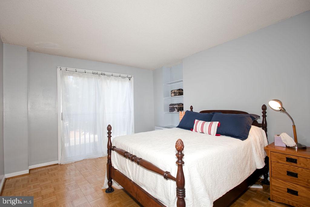 1239 Vermont Nw #204 Property Photo 16