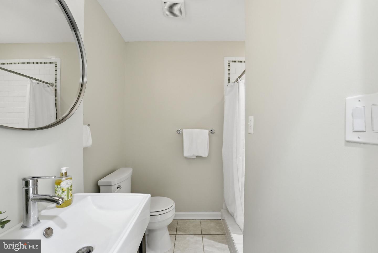 1917 2nd St Ne #301 Property Photo 17