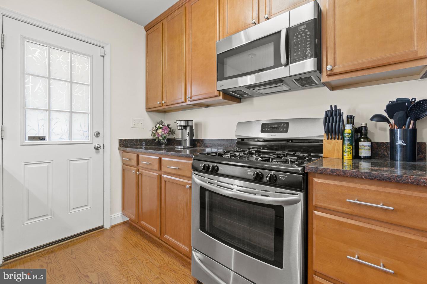 1621 R St Se Property Photo 6