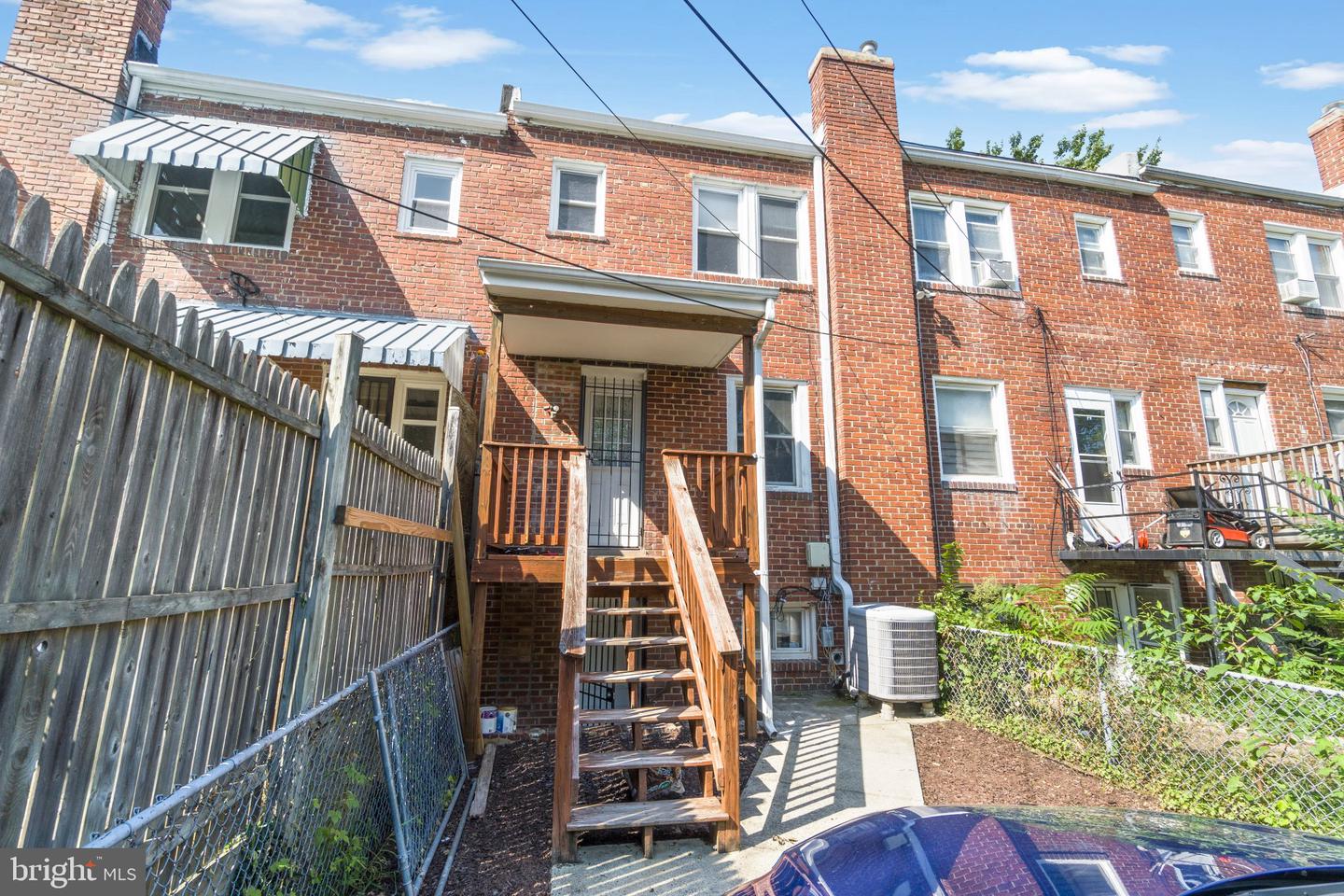 1621 R St Se Property Photo 21