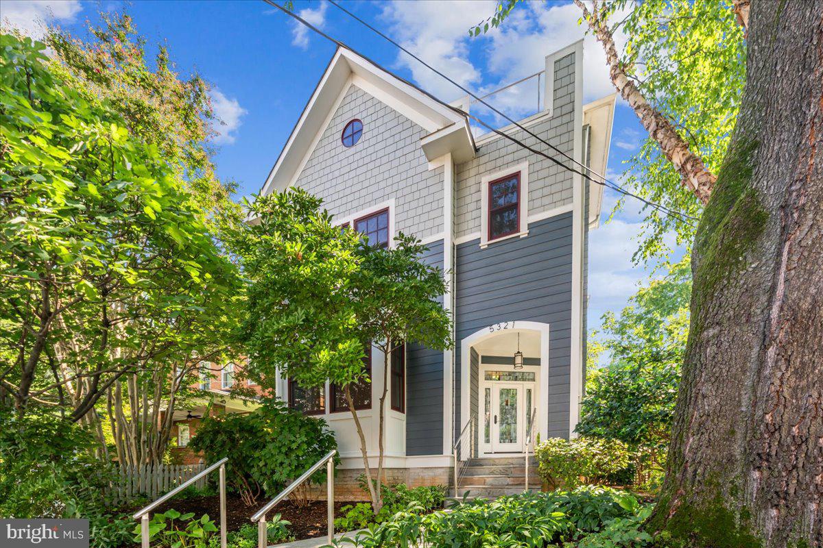 5321 43rd St Nw Property Photo 1