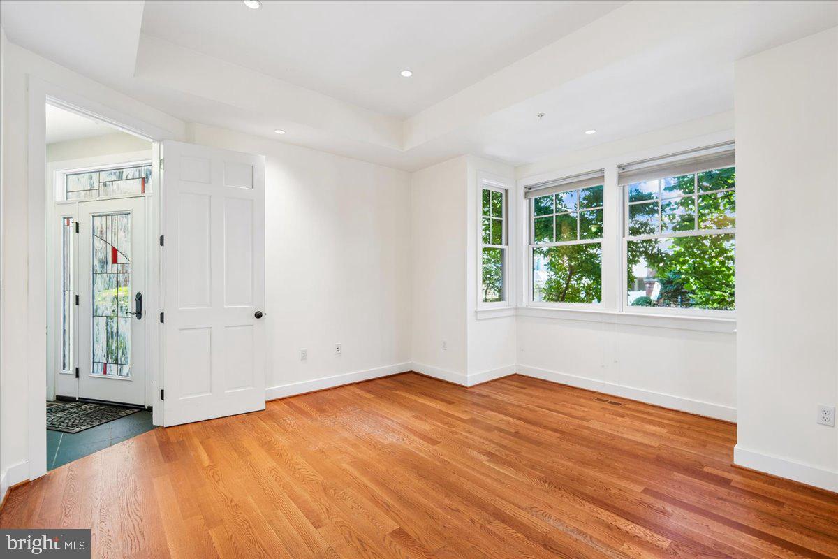 5321 43rd St Nw Property Photo 14