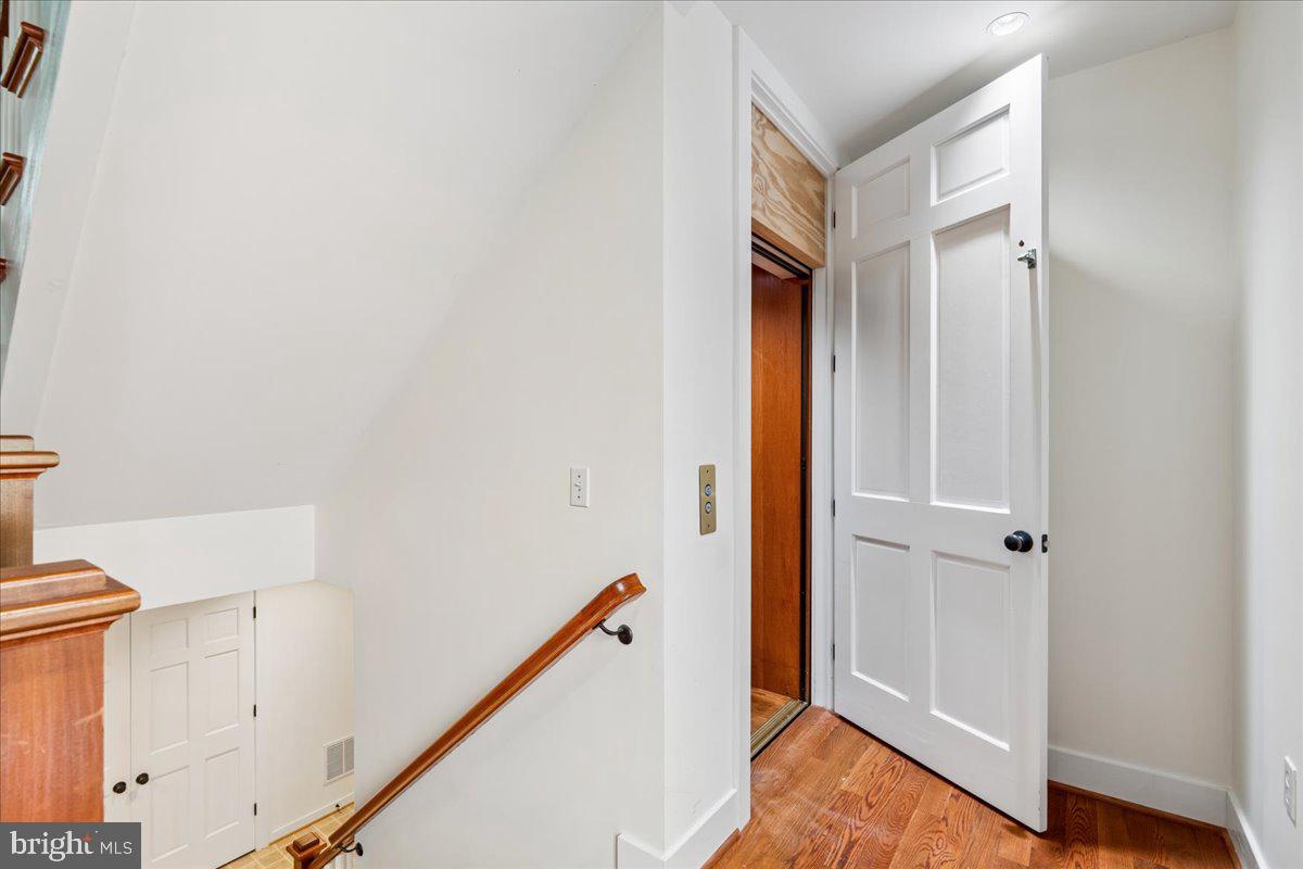 5321 43rd St Nw Property Photo 37