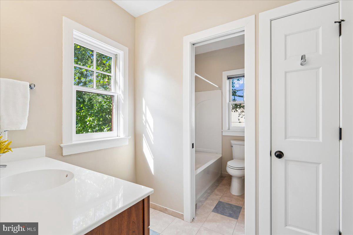 5321 43rd St Nw Property Photo 57