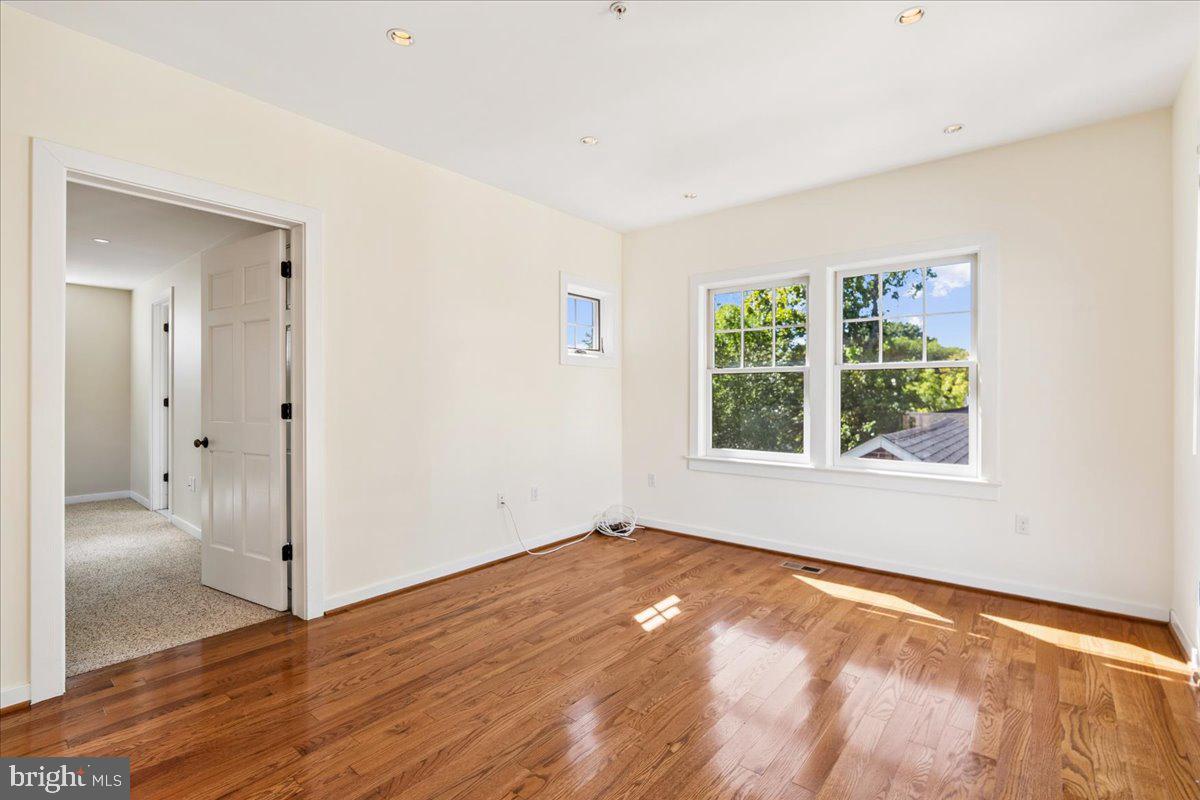 5321 43rd St Nw Property Photo 64