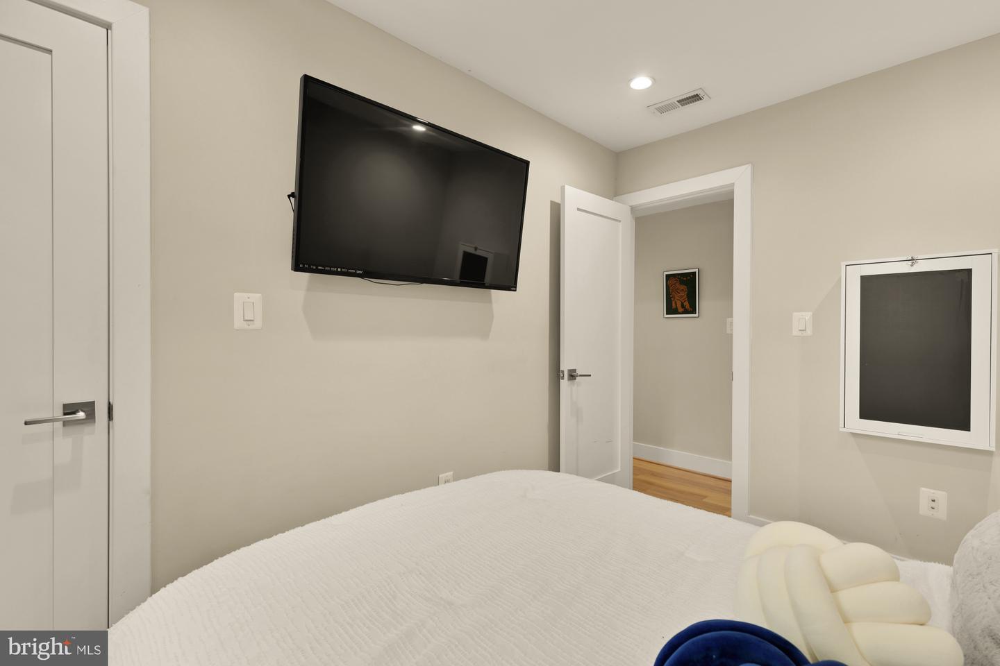 14 T St Ne #1 Property Photo 20