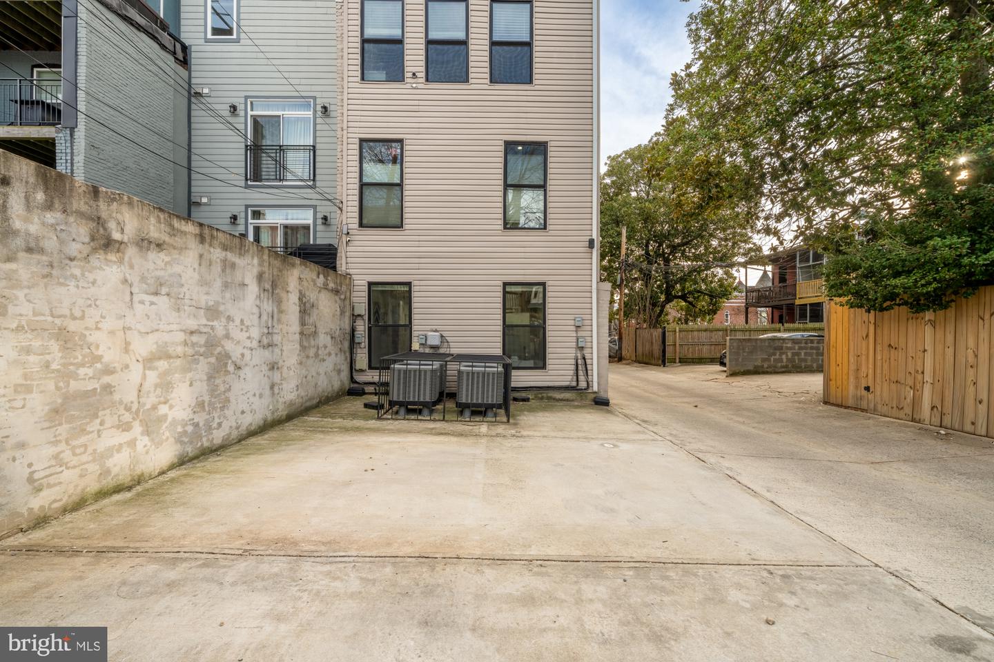 14 T St Ne #1 Property Photo 27