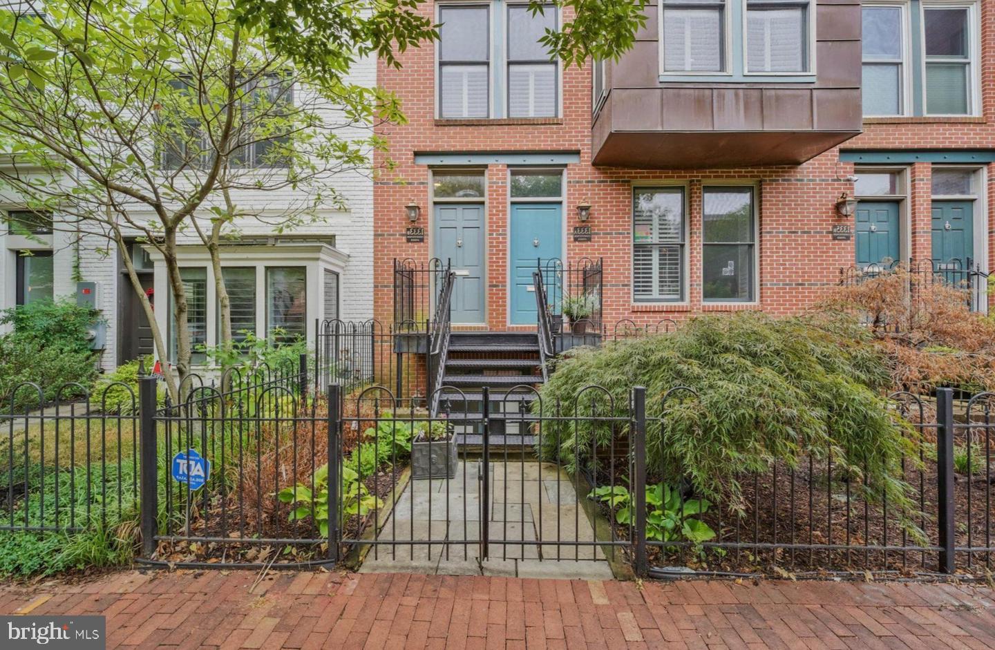 1333 Constitution Ave Ne #b Property Photo 1
