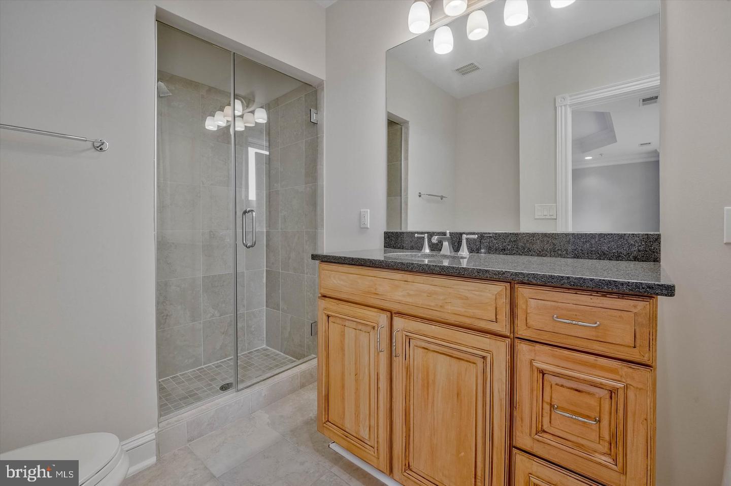 1333 Constitution Ave Ne #b Property Photo 18