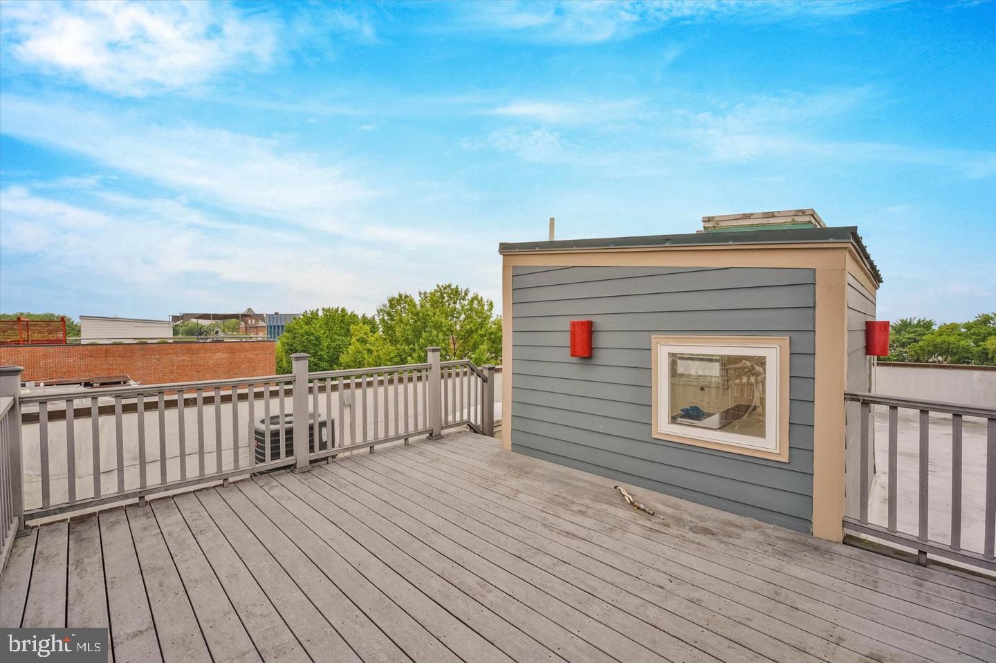 1333 Constitution Ave Ne #b Property Photo 24