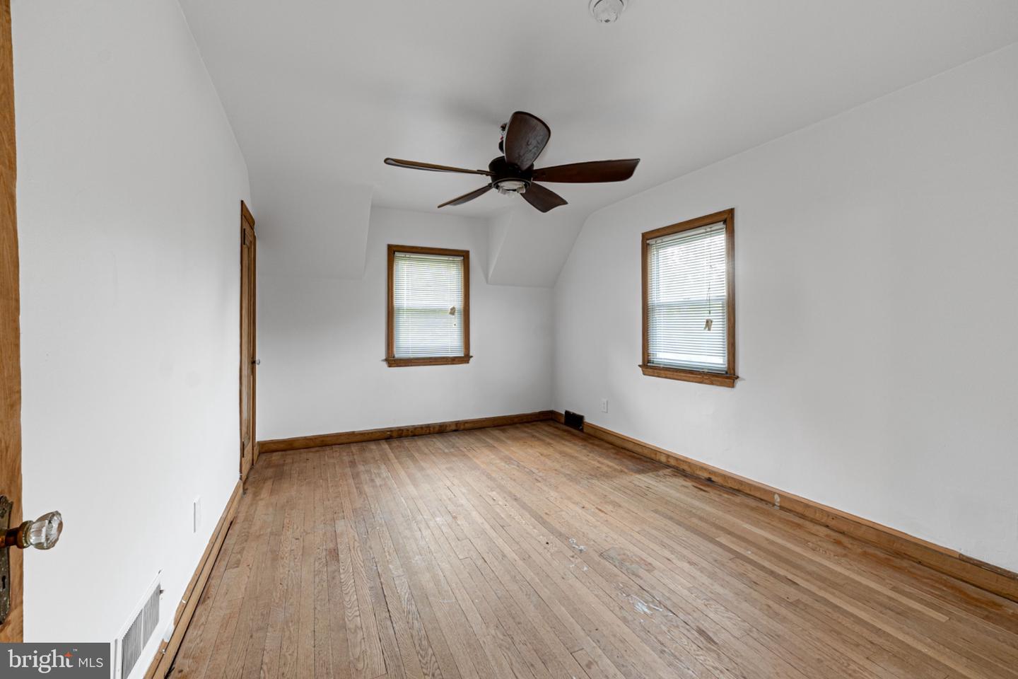 1124 45th Pl Se Property Photo 17