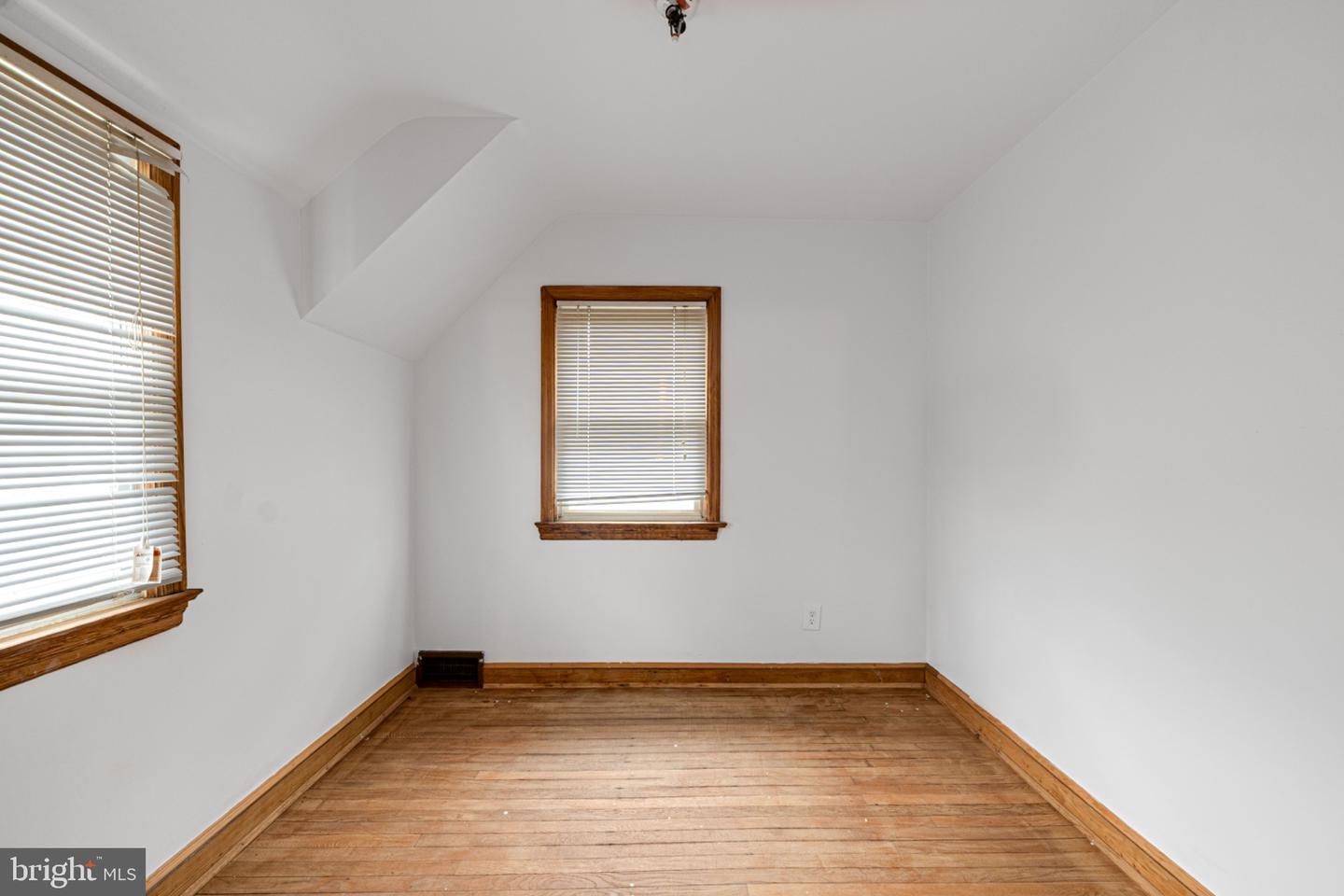 1124 45th Pl Se Property Photo 19