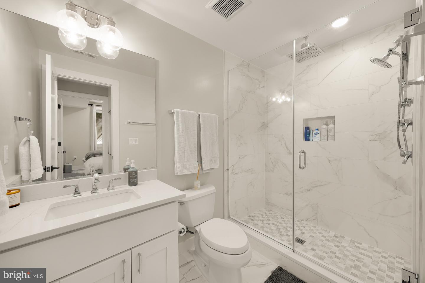 4315 Harrison St Nw #1 Property Photo 20