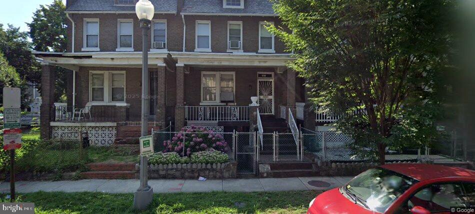 1125 Orren St Ne Property Photo 1