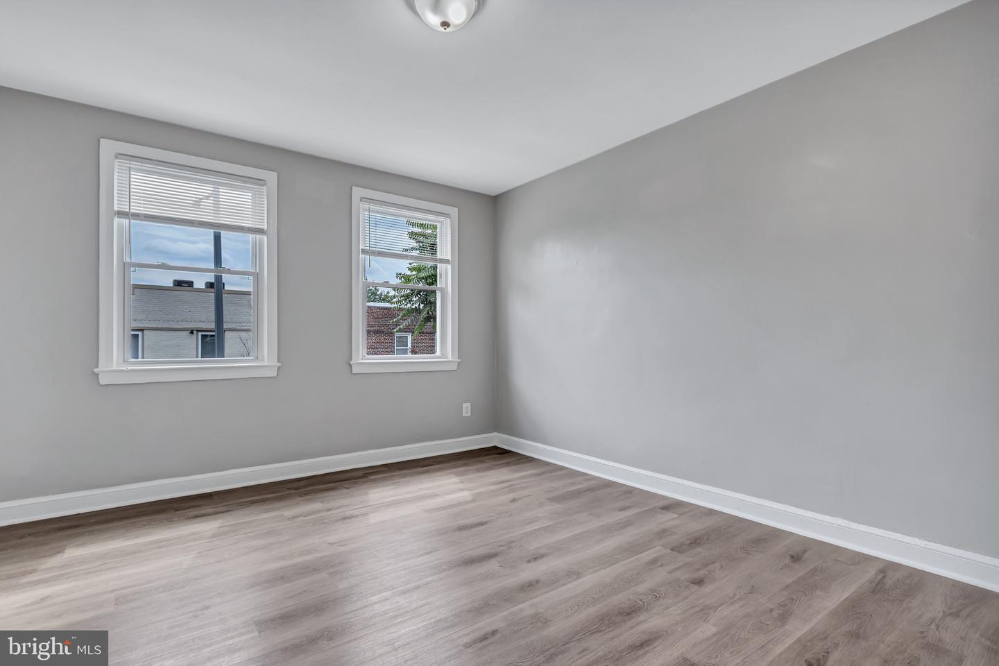 2012 Rosedale St Ne #3 Property Photo 3