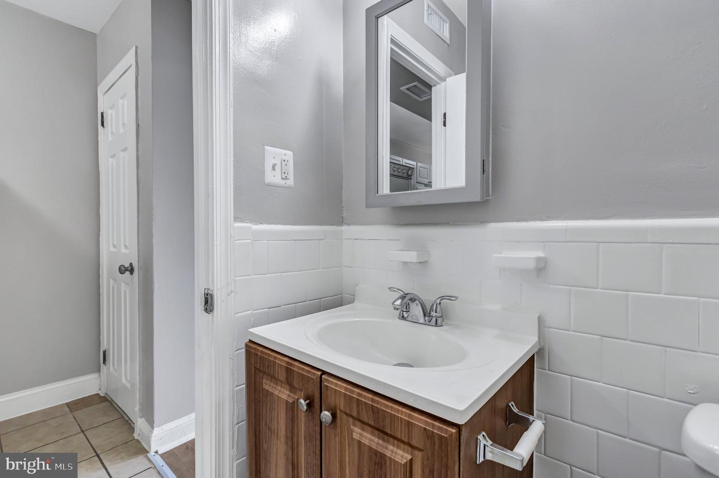 2012 Rosedale St Ne #3 Property Photo 5