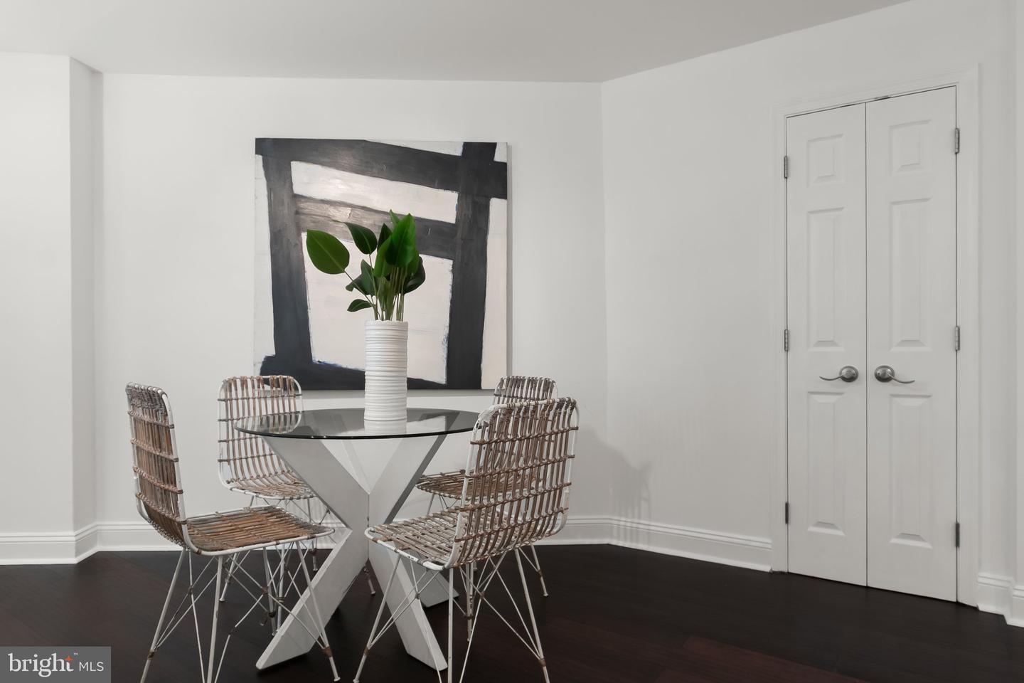 1330 New Hampshire Ave Nw #1018 Property Photo 4