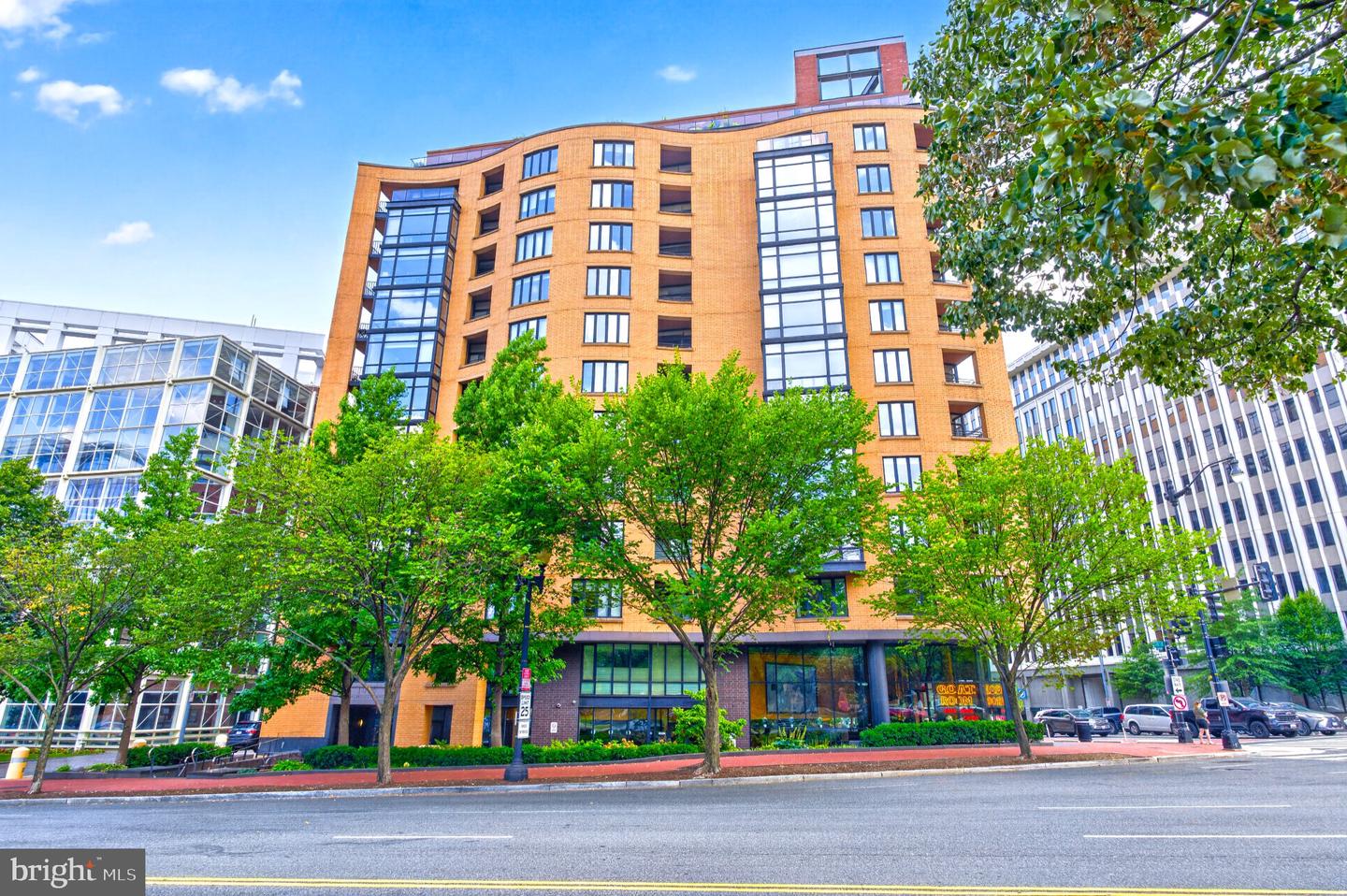 1010 Massachusetts Ave Nw #602 Property Photo 1