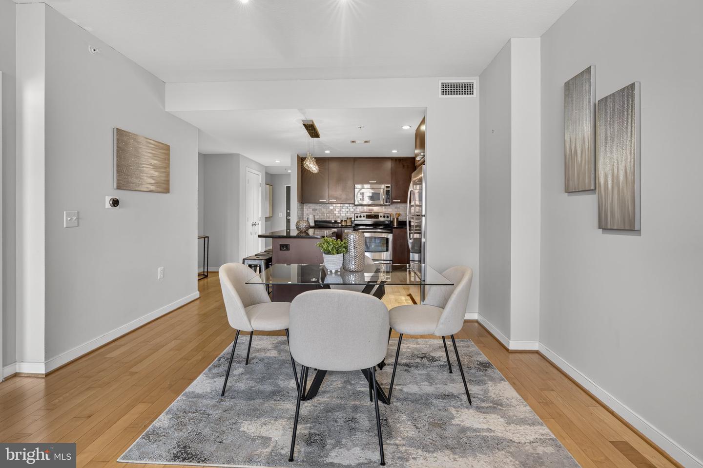1010 Massachusetts Ave Nw #602 Property Photo 7