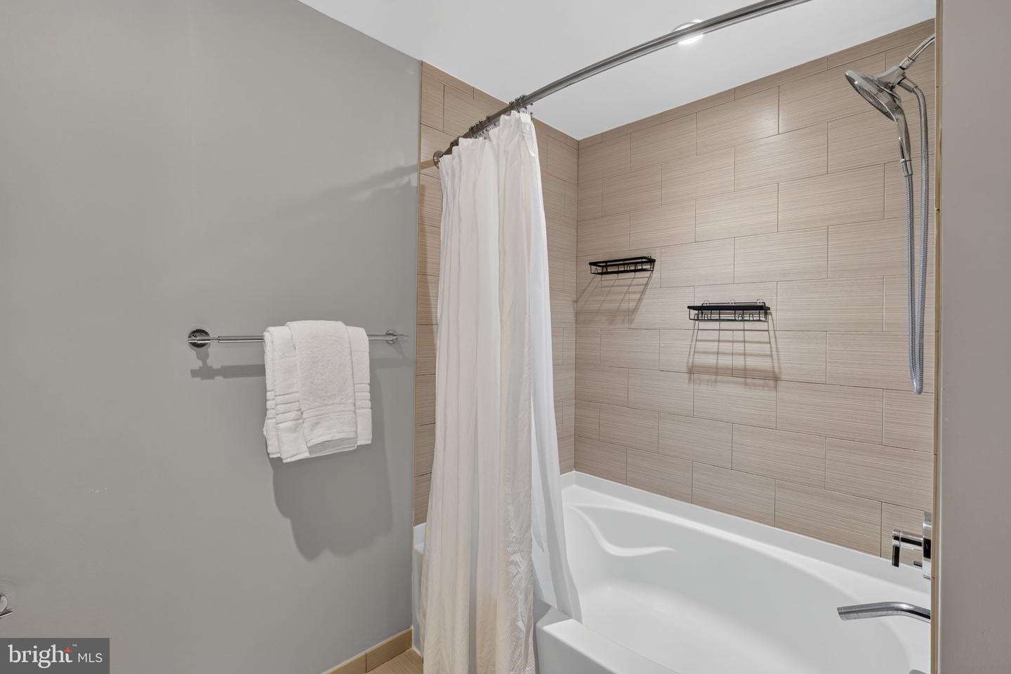 1010 Massachusetts Ave Nw #602 Property Photo 16