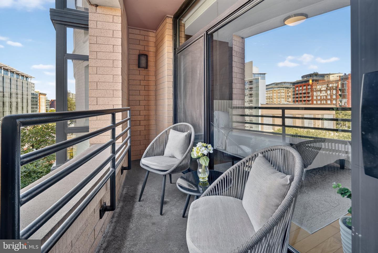 1010 Massachusetts Ave Nw #602 Property Photo 21